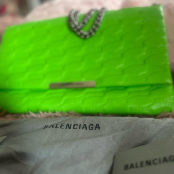 Balenciaga Bright Green Embossed Clutch - Picture 9 of 11